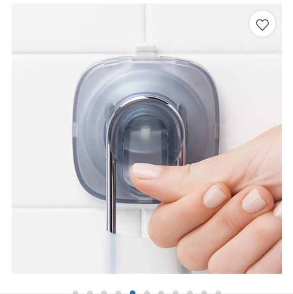 Oxo Stronghold™ Suction Fogless Mirror - Picture 4 of 10